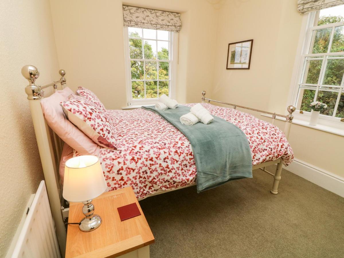 Westmorland Cottage Grange-over-Sands Екстериор снимка